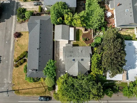 3329 SE Steele Street Portland OR 97202
