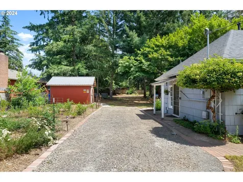 226 Se 129th Avenue Portland OR 97233