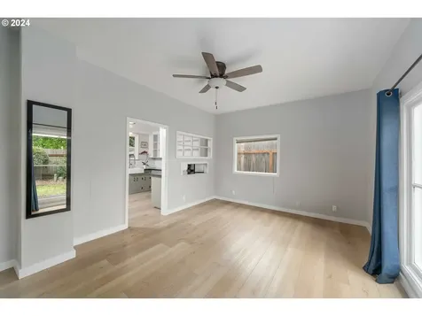 226 Se 129th Avenue Portland OR 97233
