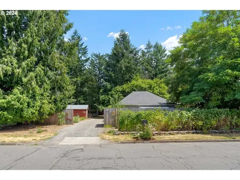 226 Se 129th Avenue Portland OR 97233