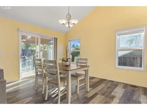 6412 SE Maple Street Hillsboro OR 97123