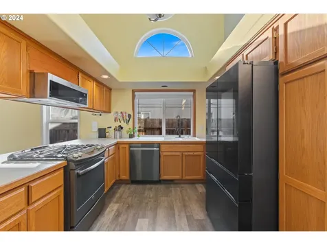 6412 SE Maple Street Hillsboro OR 97123