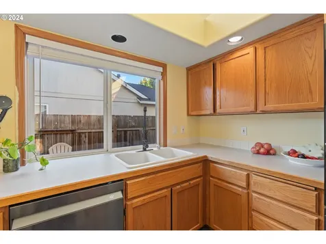 6412 SE Maple Street Hillsboro OR 97123