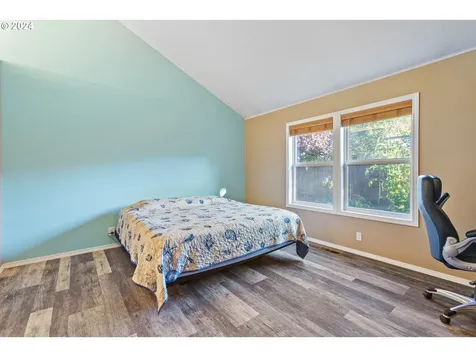 6412 SE Maple Street Hillsboro OR 97123