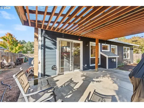 6412 SE Maple Street Hillsboro OR 97123
