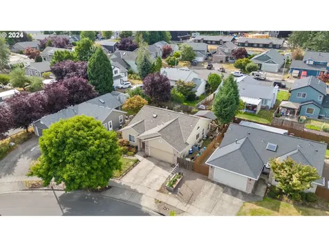 6412 SE Maple Street Hillsboro OR 97123