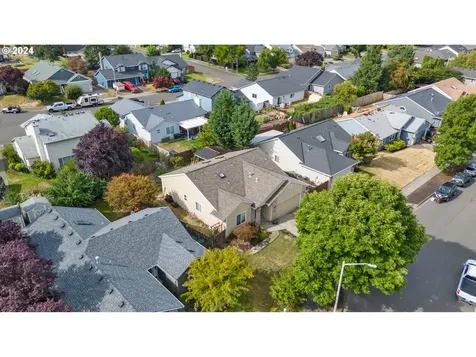 6412 SE Maple Street Hillsboro OR 97123