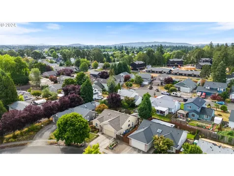 6412 SE Maple Street Hillsboro OR 97123