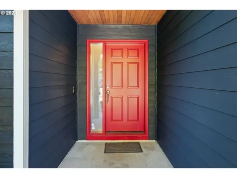 6412 SE Maple Street Hillsboro OR 97123