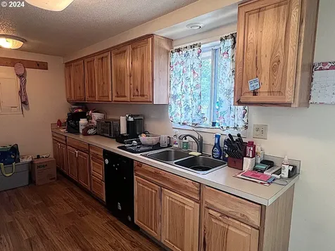 663 Keiper Avenue Eugene OR 97404