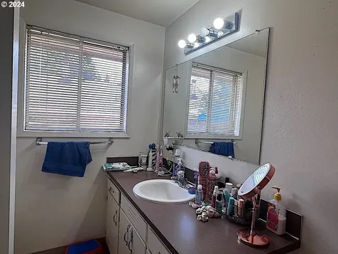 663 Keiper Avenue Eugene OR 97404