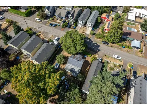 5732 Se Lexington Street Portland OR 97206