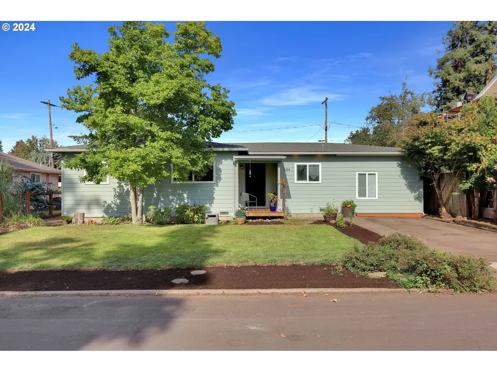 684 Mallard Avenue Springfield OR 97477