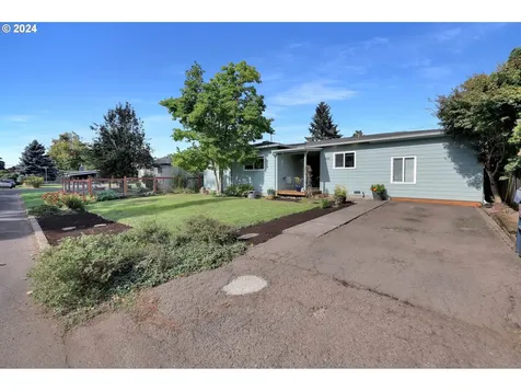 684 Mallard Avenue Springfield OR 97477