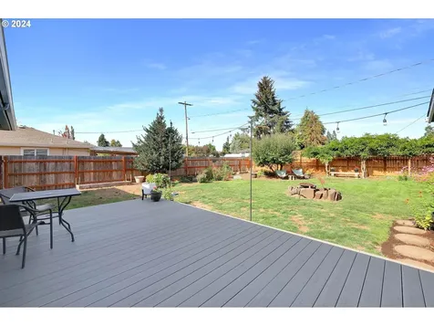 684 Mallard Avenue Springfield OR 97477