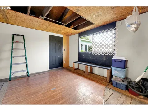 684 Mallard Avenue Springfield OR 97477