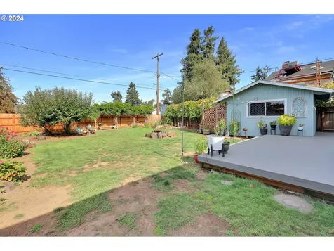 684 Mallard Avenue Springfield OR 97477