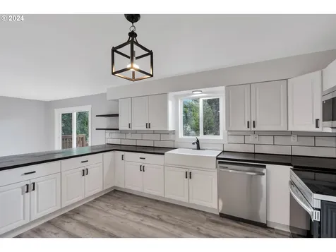 4731 Olympia Way Longview WA 98632