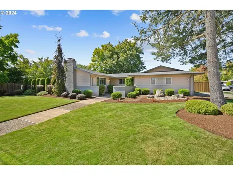 1925 Nw Michelbook Lane Mcminnville OR 97128