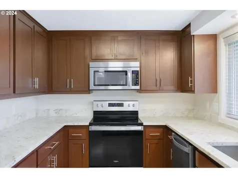 1925 Nw Michelbook Lane Mcminnville OR 97128