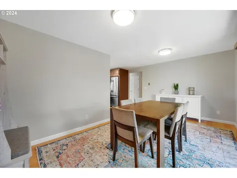 1925 Nw Michelbook Lane Mcminnville OR 97128
