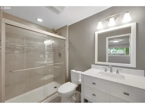 1925 Nw Michelbook Lane Mcminnville OR 97128