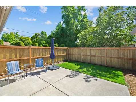 1925 Nw Michelbook Lane Mcminnville OR 97128