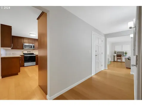 1925 Nw Michelbook Lane Mcminnville OR 97128