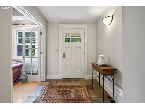 1803 S Riverdale Road Portland OR 97219