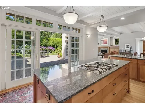 1803 S Riverdale Road Portland OR 97219