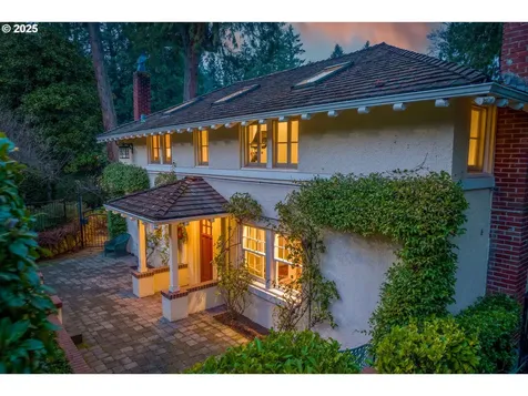 1803 S Riverdale Road Portland OR 97219
