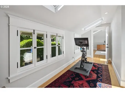 1803 S Riverdale Road Portland OR 97219