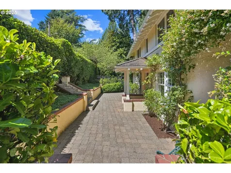 1803 S Riverdale Road Portland OR 97219