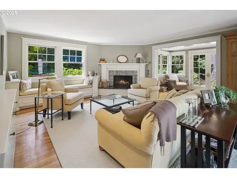 1803 S Riverdale Road Portland OR 97219