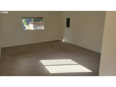 32953 SE Darrow Road Estacada OR 97023
