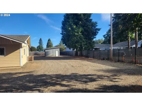 32953 SE Darrow Road Estacada OR 97023