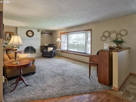 10111 NW 17th Avenue Vancouver WA 98685