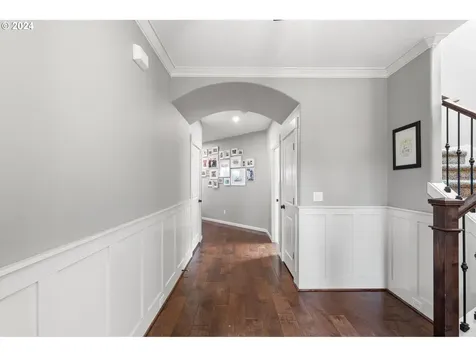 12430 Rogue River Way Oregon City OR 97045