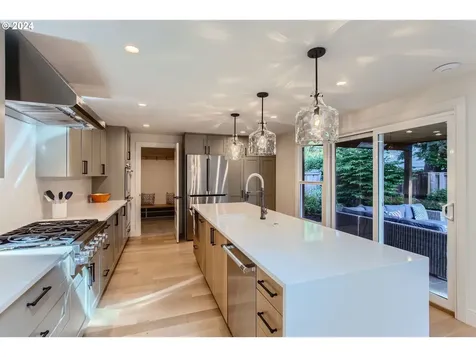 8150 Sw 89th Avenue Portland OR 97223