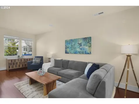 10266 Sw Taylor Street Portland OR 97225