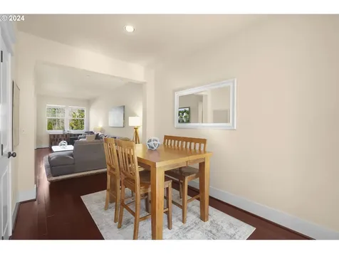 10266 Sw Taylor Street Portland OR 97225