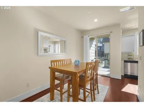 10266 Sw Taylor Street Portland OR 97225