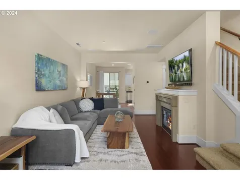10266 Sw Taylor Street Portland OR 97225