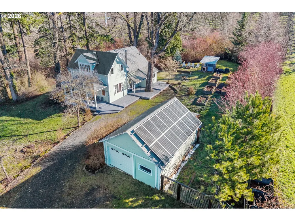3225 Thomsen Road Hood River OR 97031
