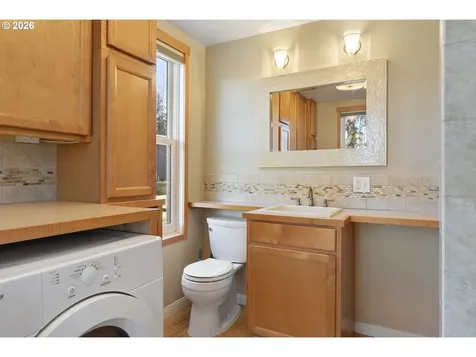 3225 Thomsen Road Hood River OR 97031