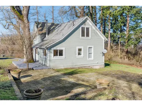 3225 Thomsen Road Hood River OR 97031