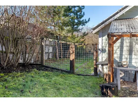 3225 Thomsen Road Hood River OR 97031