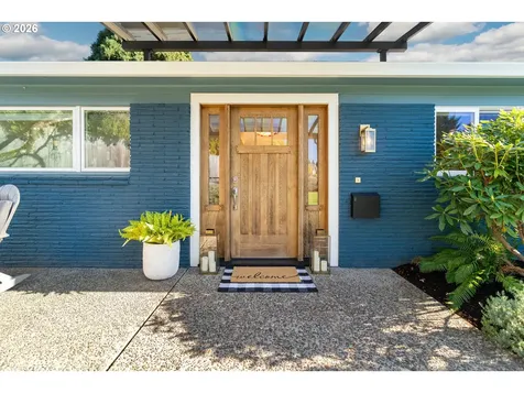 7238 SW 13th Avenue Portland OR 97219