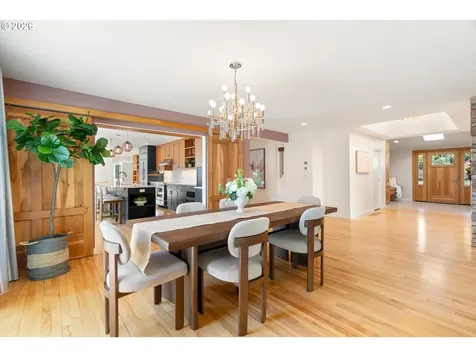 7238 SW 13th Avenue Portland OR 97219