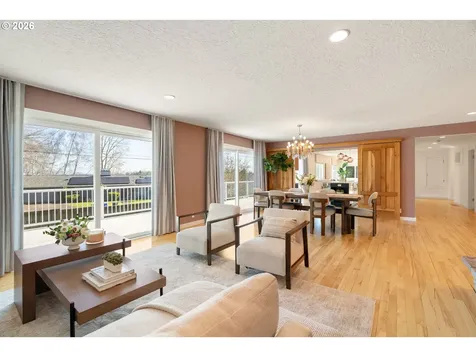 7238 SW 13th Avenue Portland OR 97219